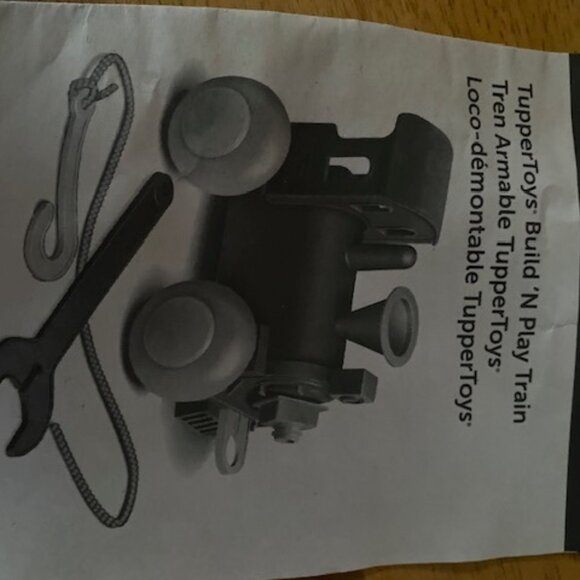 TUPPERWARE TRAIN - Picture 2 of 3